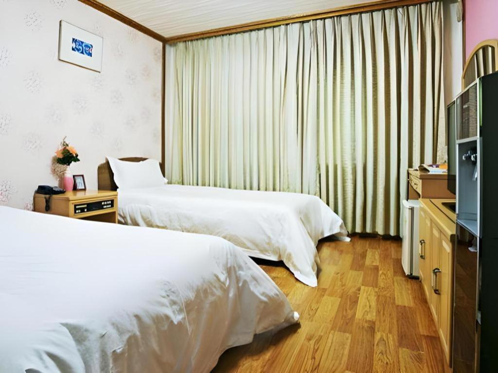 Emerald Hotel Czedżu Zewnętrze zdjęcie